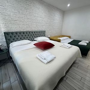 Family Private Bathroom Twin Room